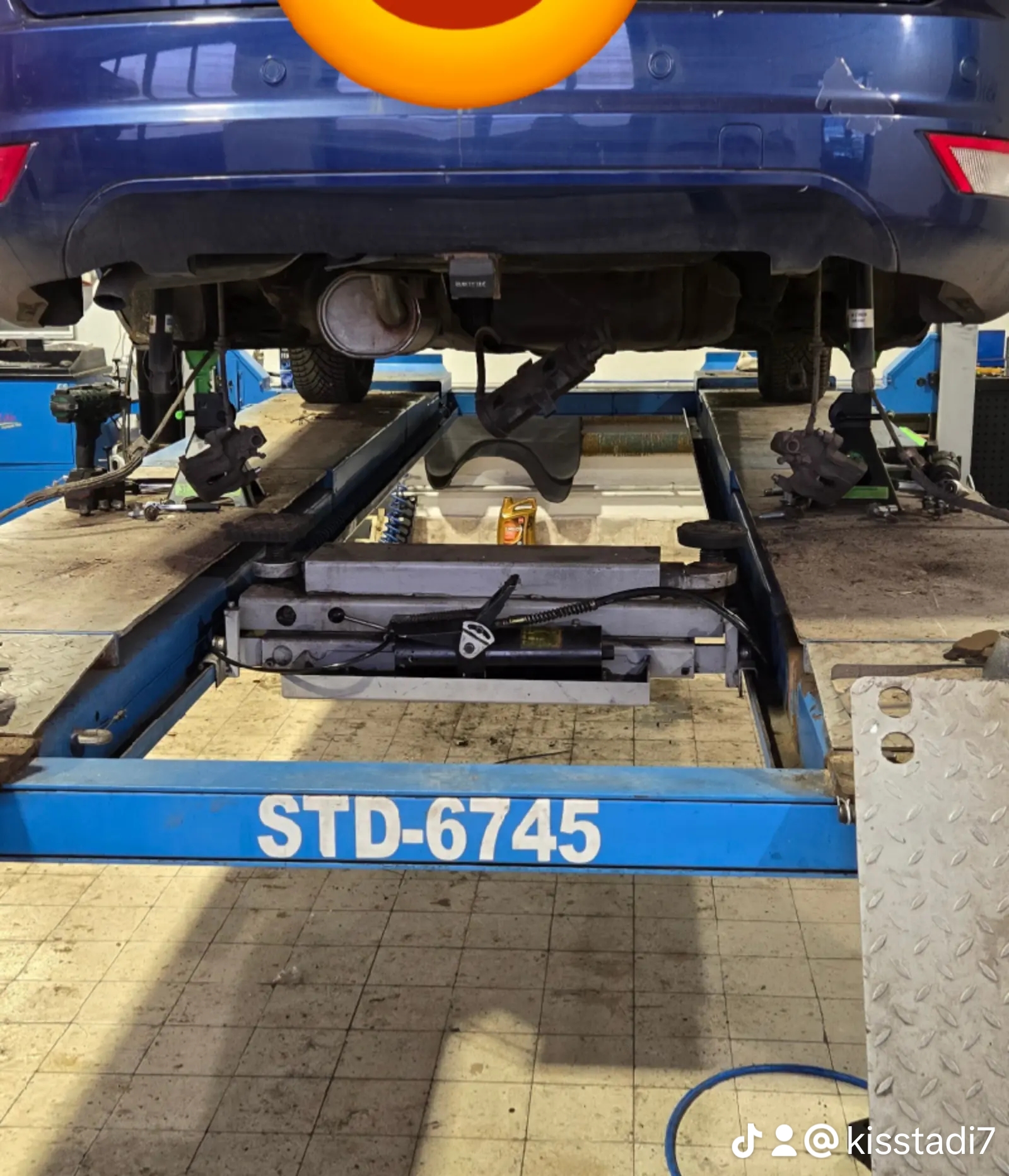TES GARAGE